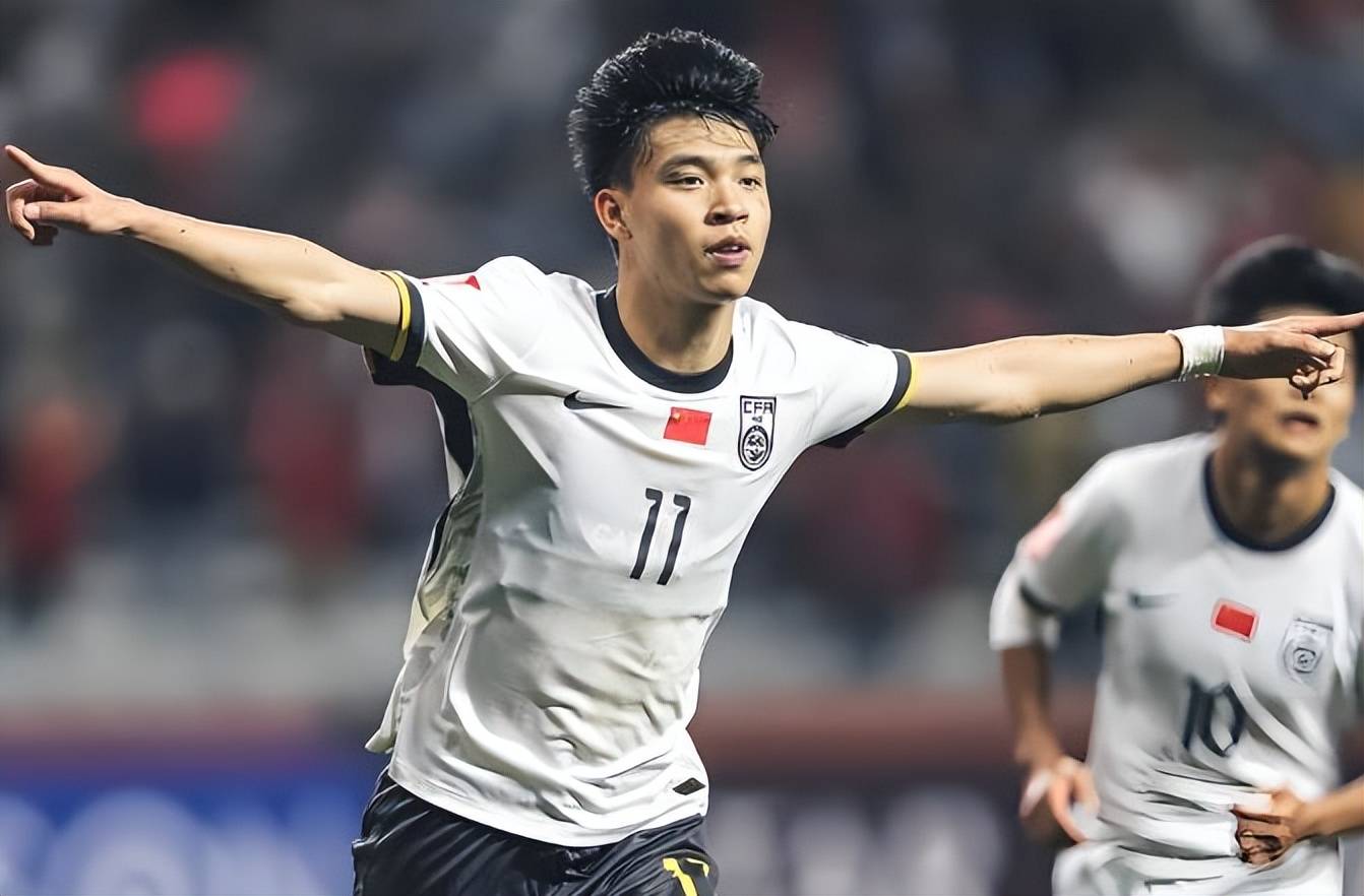 JIUYOUSPORTS-赛前曼城备战中超,战术微调细节曝光,媒体盛赞,训练强度明显提升的简单介绍