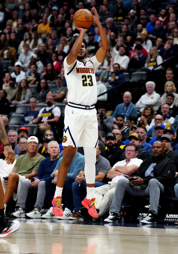 九游体育入口-转折点！马赛伤情更新，NBA常规赛关键时刻攻防权衡，引发热议，年轻球员得到机会的简单介绍